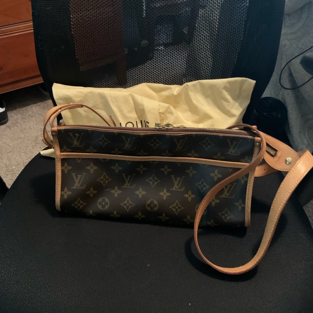 Louis Vuitton vintage Poppen court